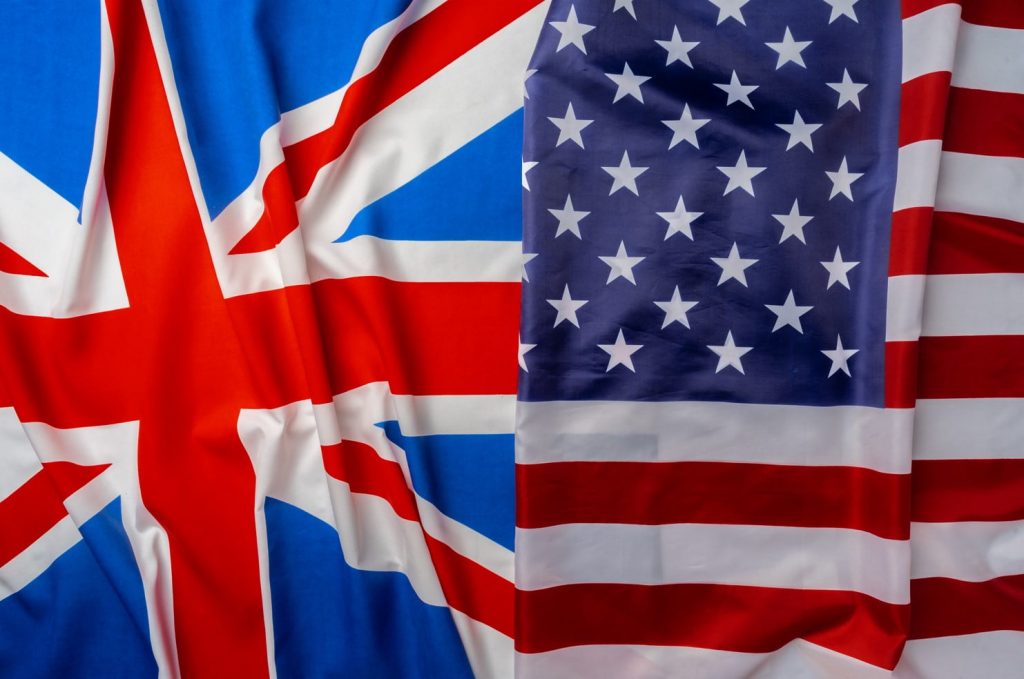 ¿Es mejor aprender inglés americano o británico?